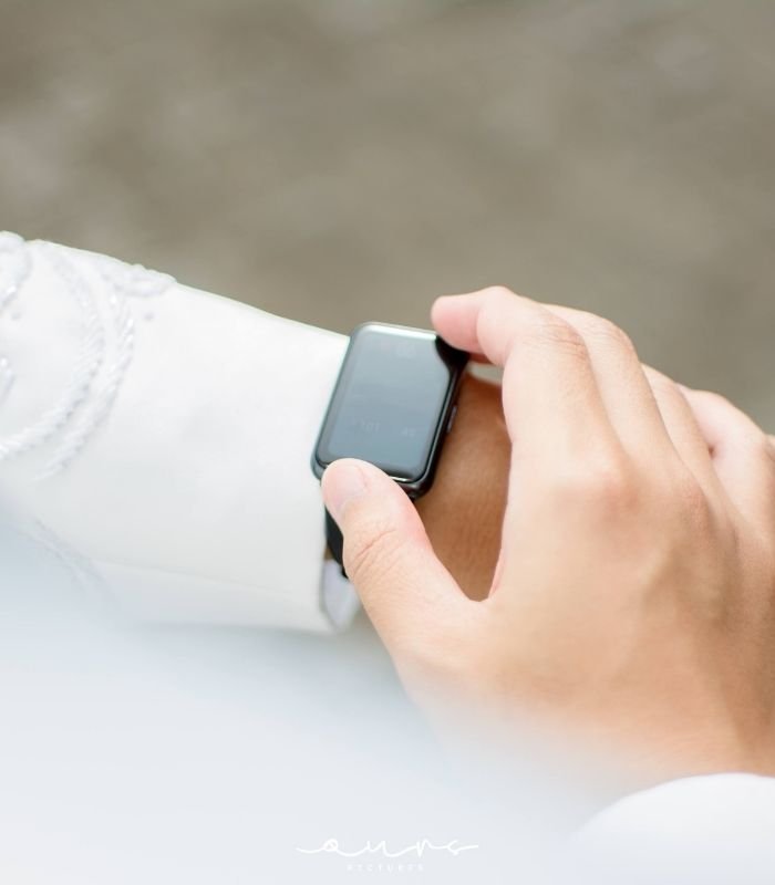How tight should Smartwatch Be